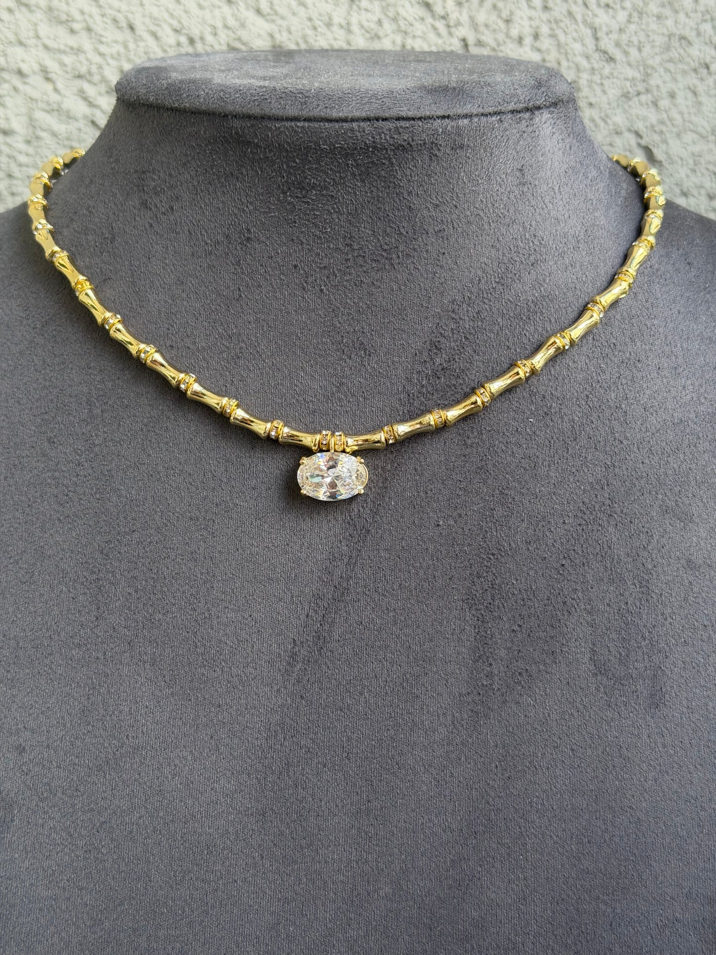 Gold Kemik Oval Taşlı Kolye