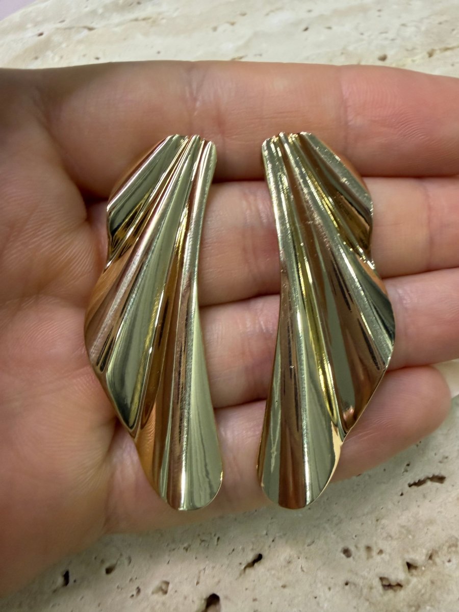 Gold Düz Kanat Küpe - Muas Aksesuar