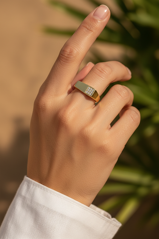 Gold Taşlı Düz – Lifestyle 2