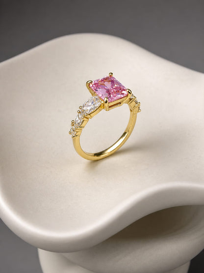 Gold Pembe Taşlı Pırlanta Yüzük
