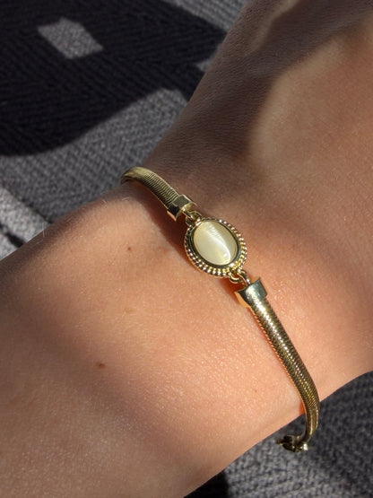 Gold Krem Taşlı Vintage Bileklik