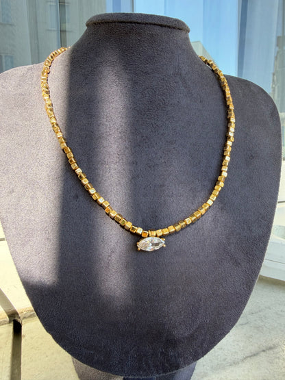 Gold Markiz Taşlı Maria Kolye