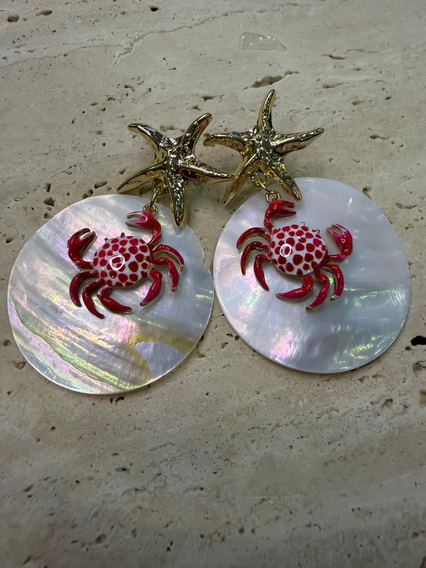 Gold Yengeçli Küpe