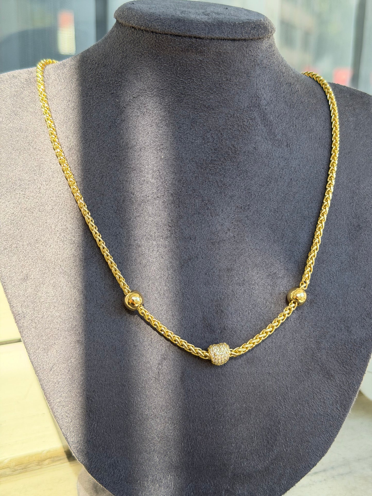 Gold Mini Taşlı Love Kolye