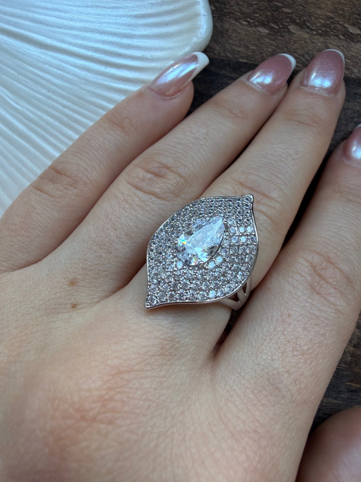 Silver Taşlı Diva Yüzük