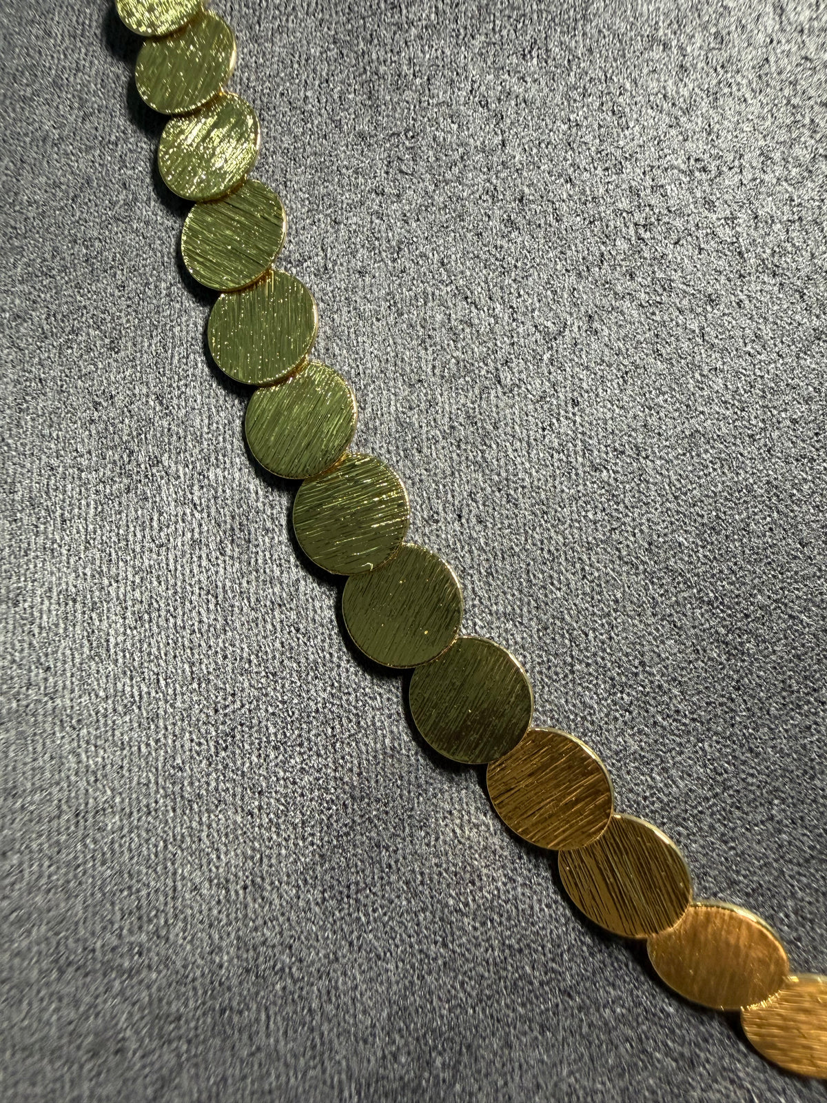 Gold Mini Pul Yuvarlak Kolye