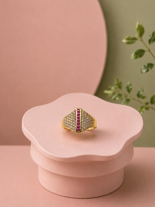 Gold Pembe Taşlı Yüzük