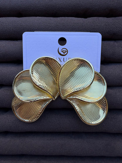 Gold Tasarım Çiçek Küpe