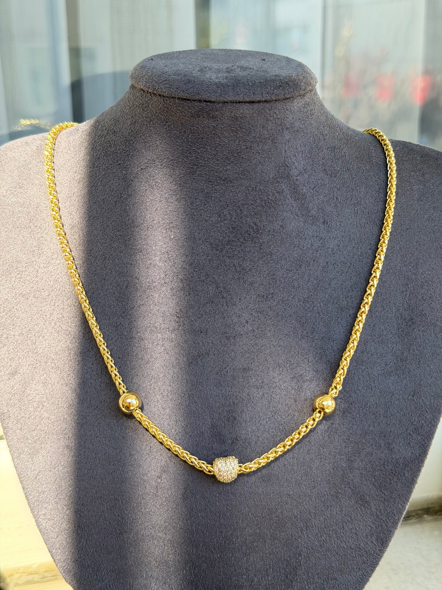 Gold Mini Taşlı Love Kolye