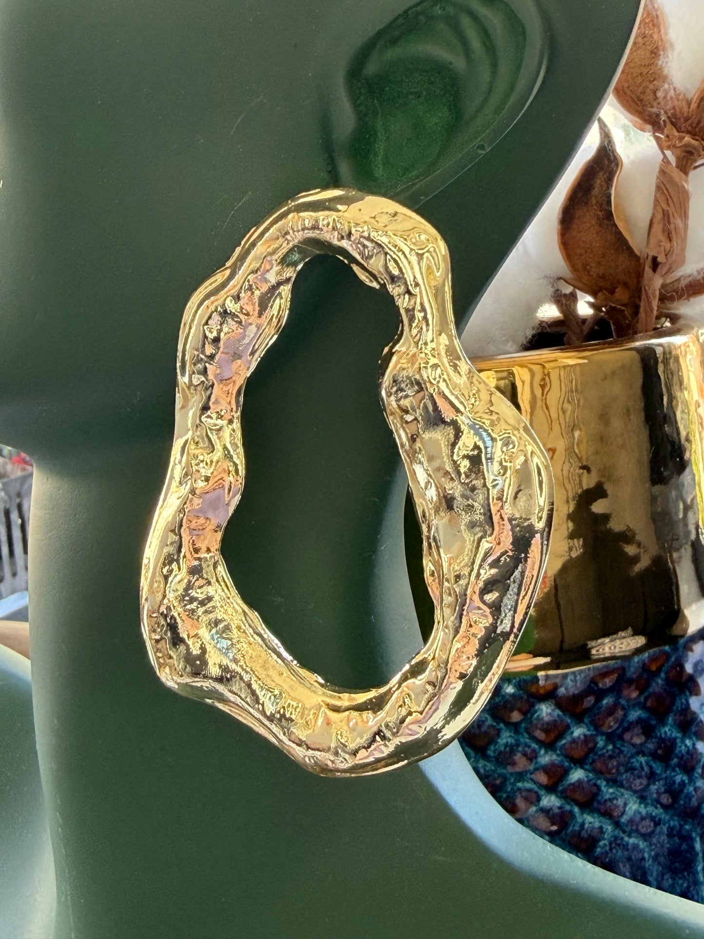 Gold Büyük Oval Tasarım Küpe