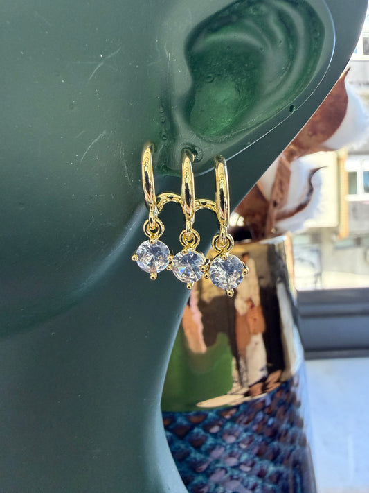 Gold 3’lü Taşlı Tasarım Küpe