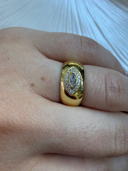 Gold Taşlı Göz Yüzük