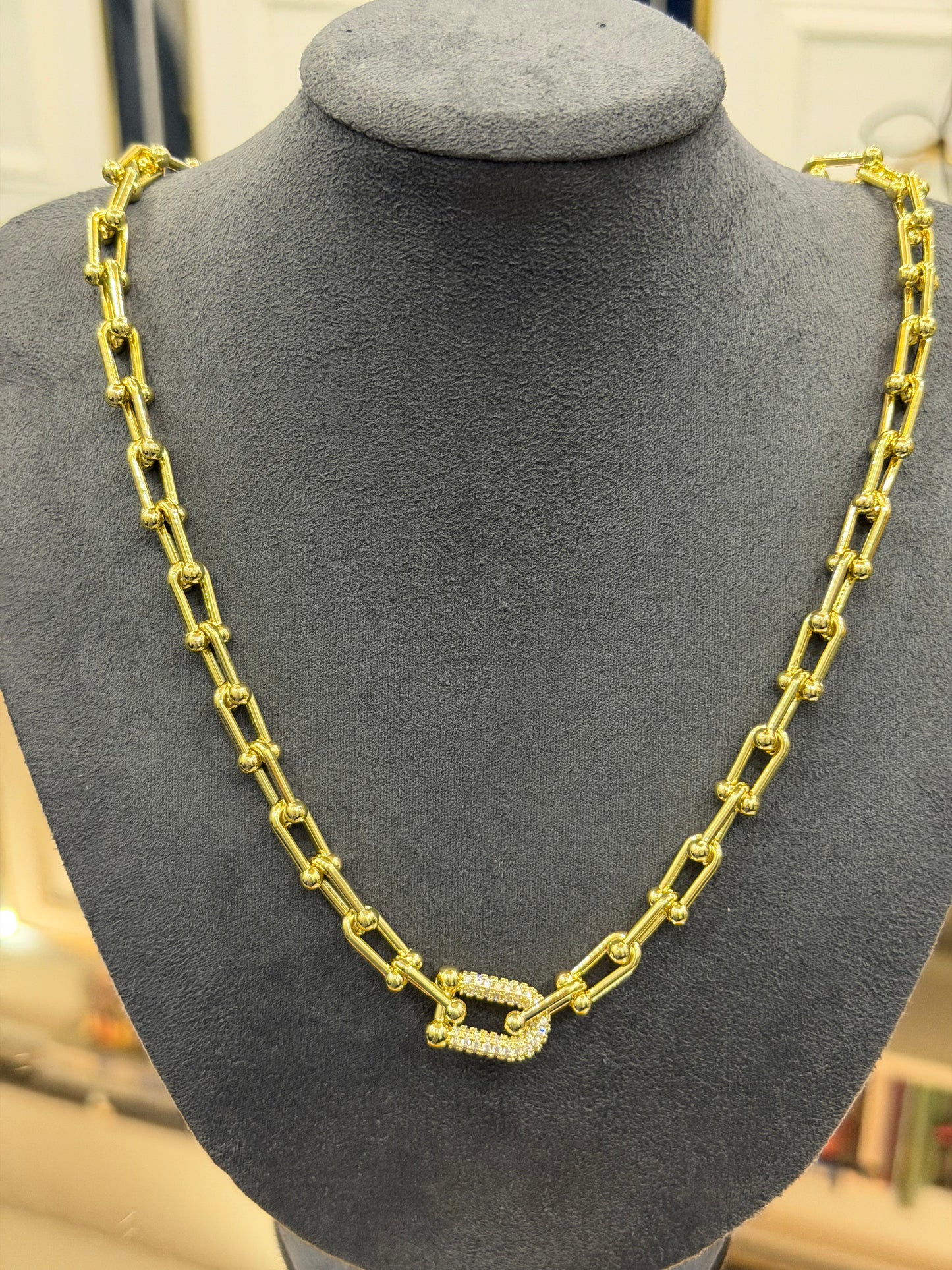 Gold Taşlı Tiff Zincir Kolye