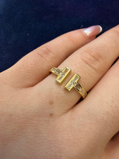 Gold Taşlı Birleşen H Yüzük