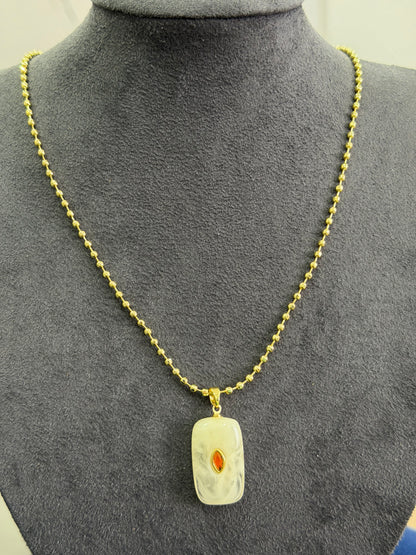 Gold Kare Krem Taşlı Kolye