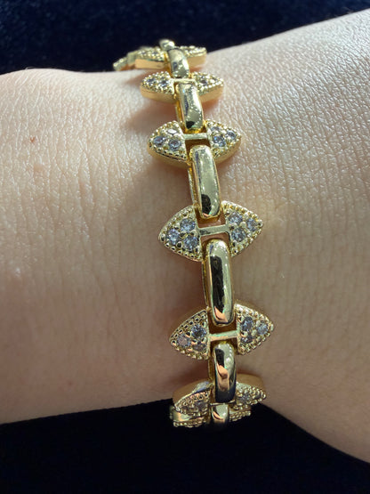 Gold Mini Taşlı Eyes Bileklik