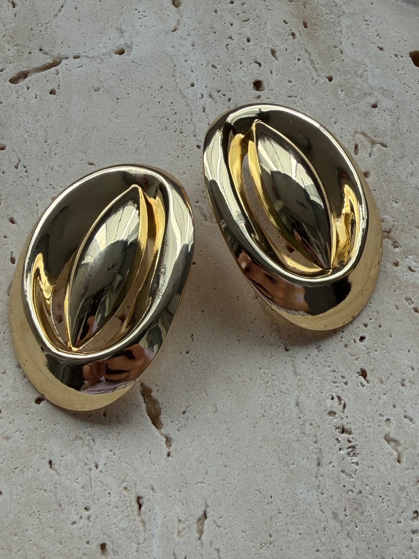 Gold Oval Ayna Küpe