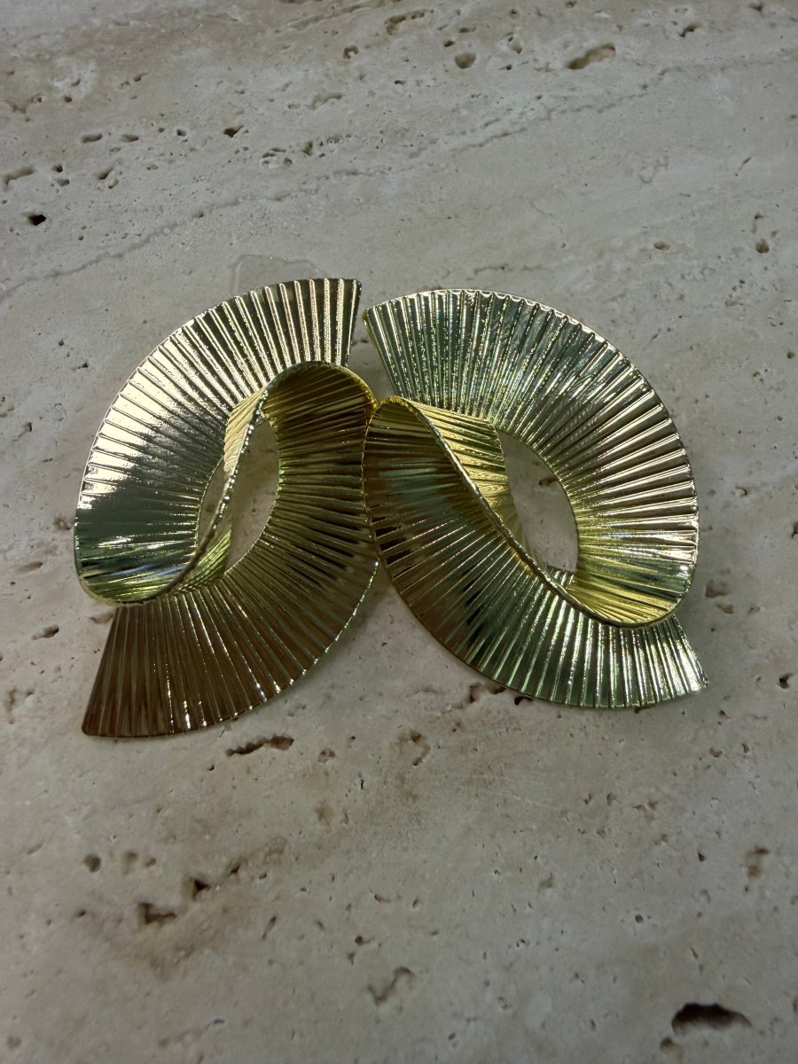 Gold Asirmetrik Küpe - Muas Aksesuar