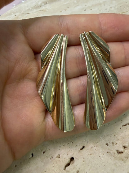 Gold Düz Kanat Küpe - Muas Aksesuar