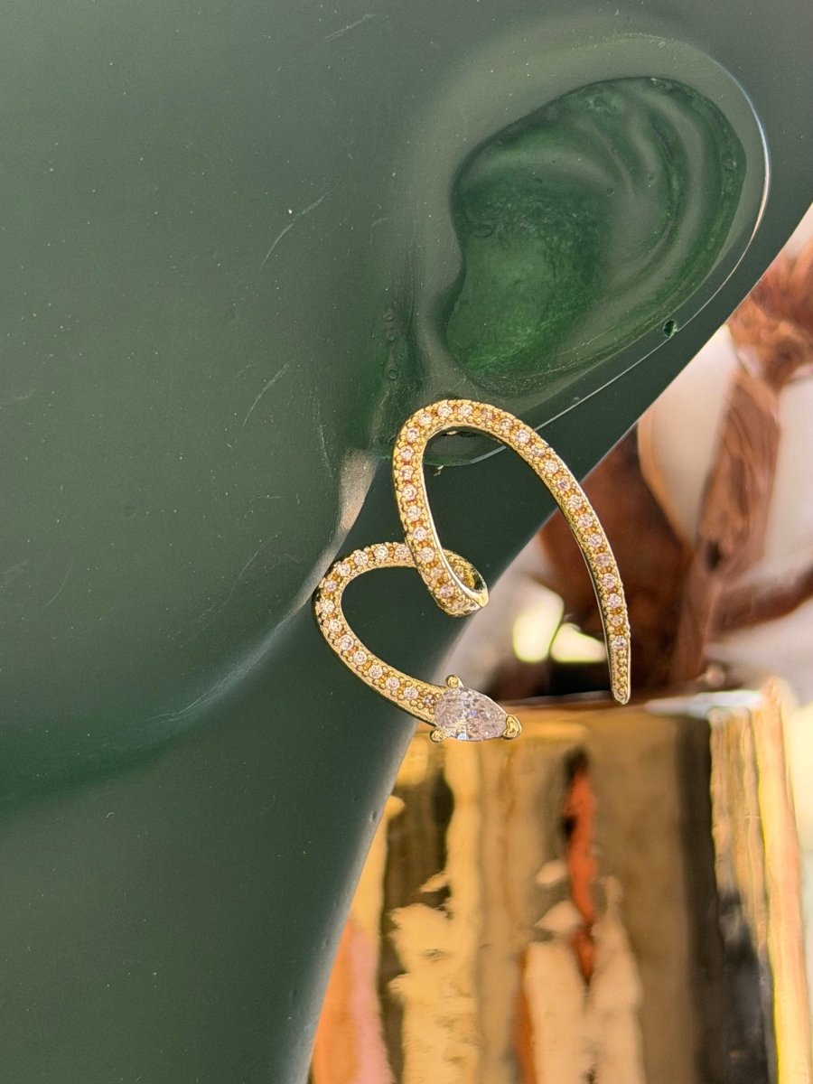 Gold Taşlı Love Küpe - Muas Aksesuar