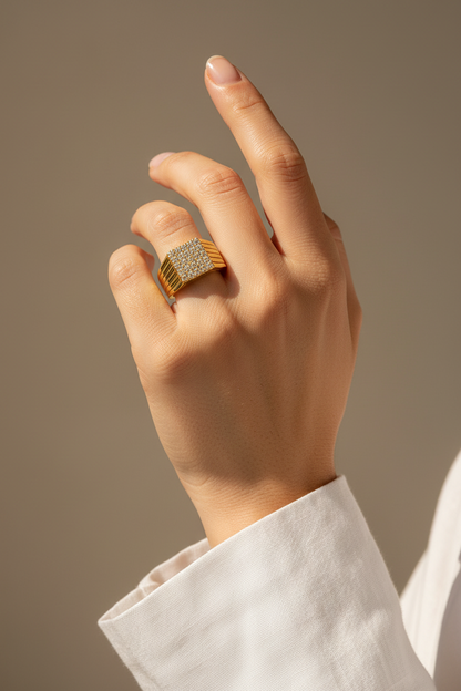 Gold Taşlı Büyük – Lifestyle 1