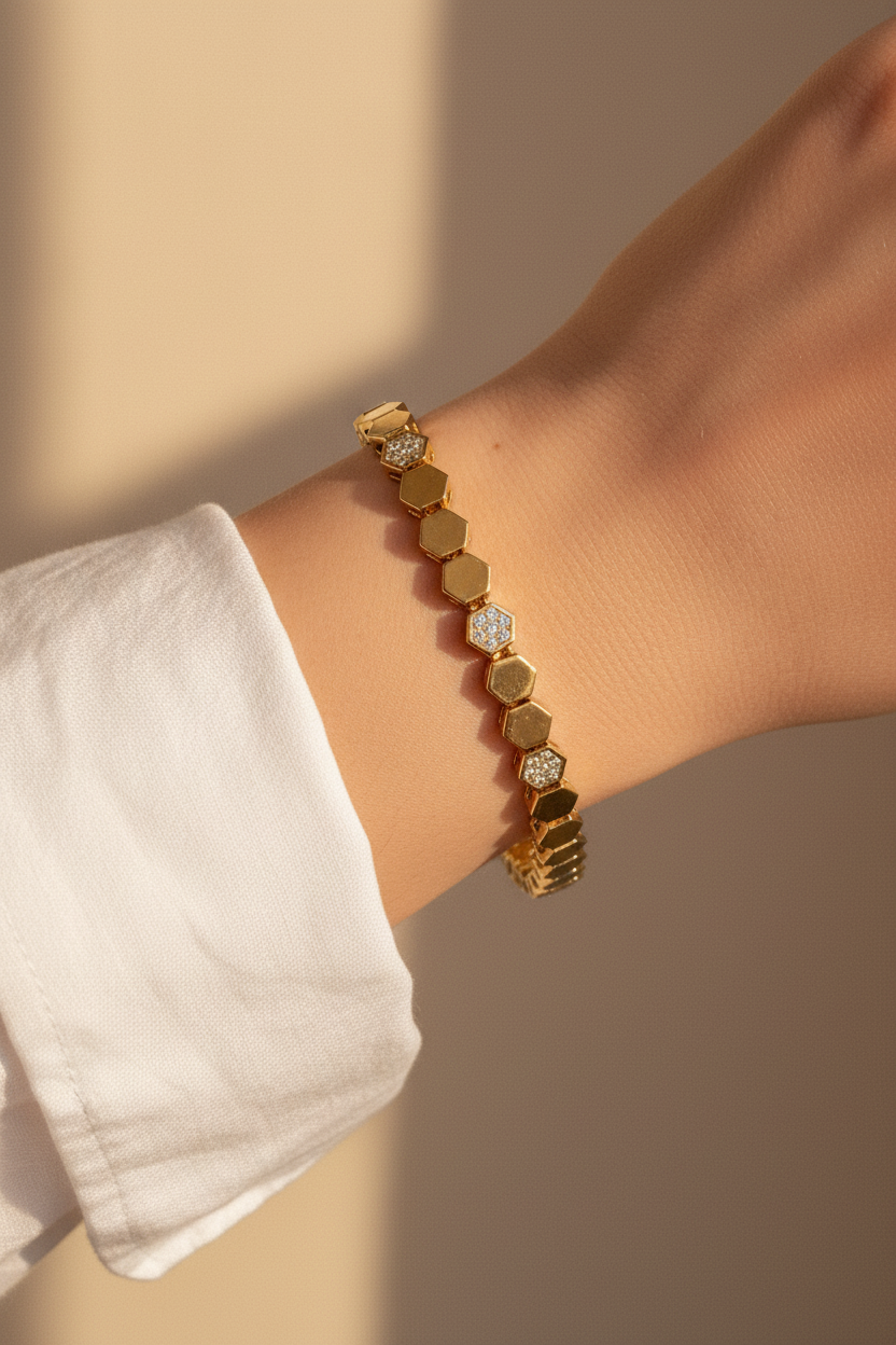 Gold Taşlı Çift Petek – Lifestyle 1