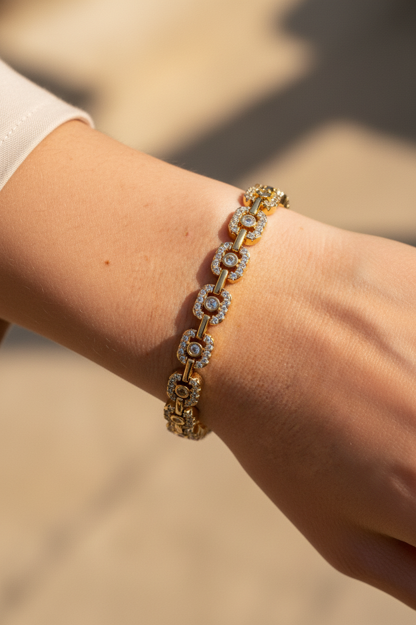 Gold Taşlı Baget – Lifestyle 2