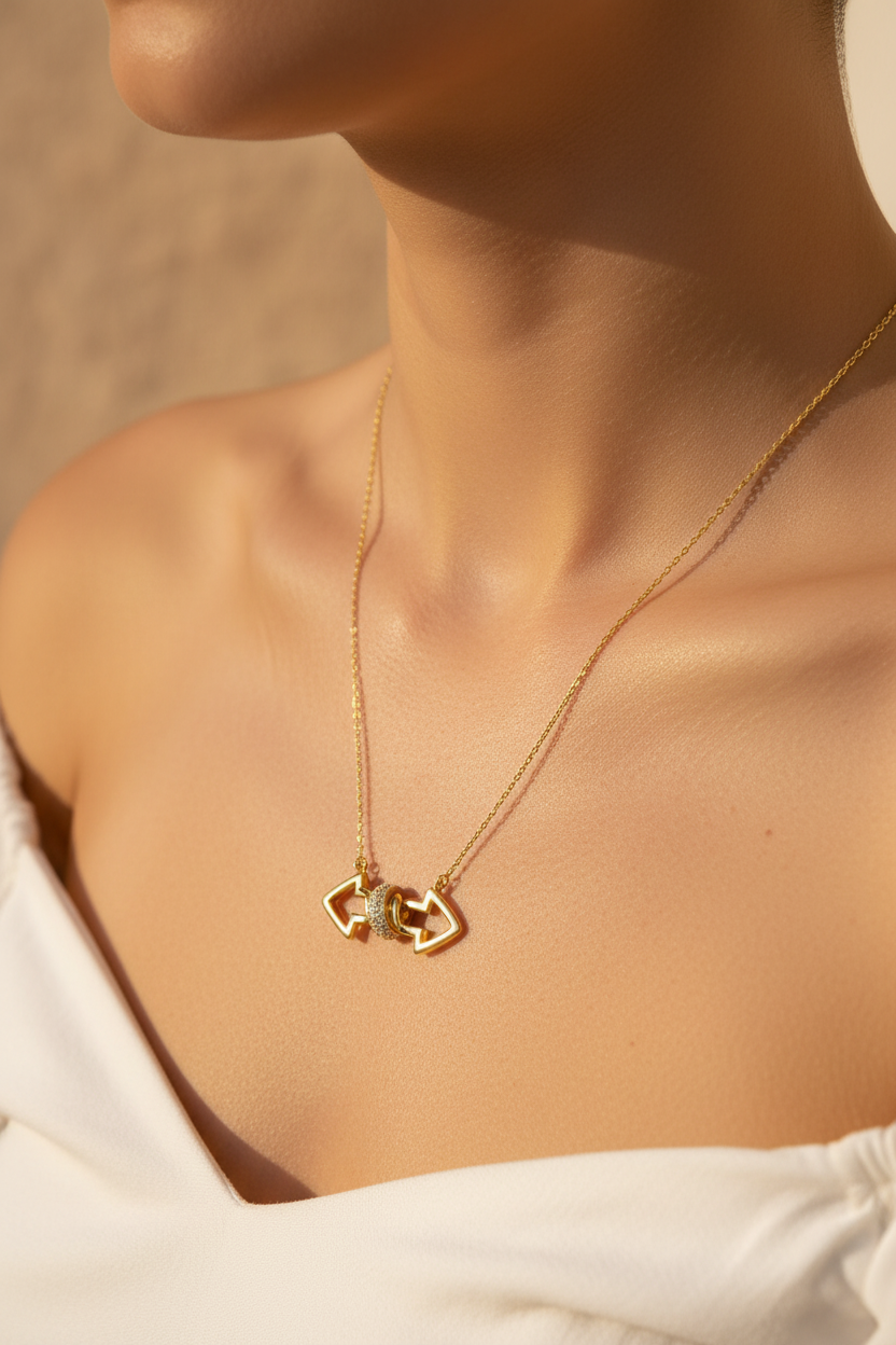 Gold Taşlı Ok – Lifestyle 2