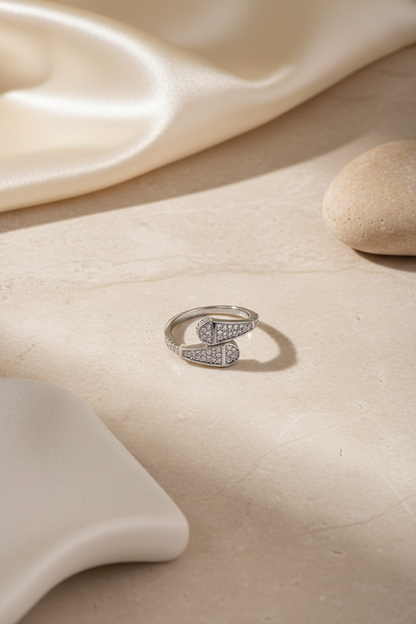 Silver Mini Taşlı Kuğu – Flatlay