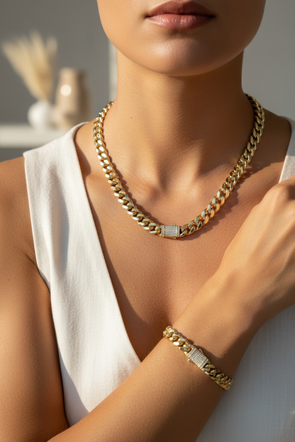 Gold Taşlı Uzun Gurmet Set lifestyle