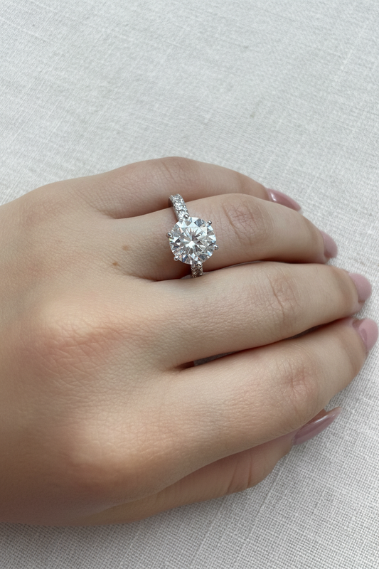Silver Diana Tek Taş Yüzük lifestyle