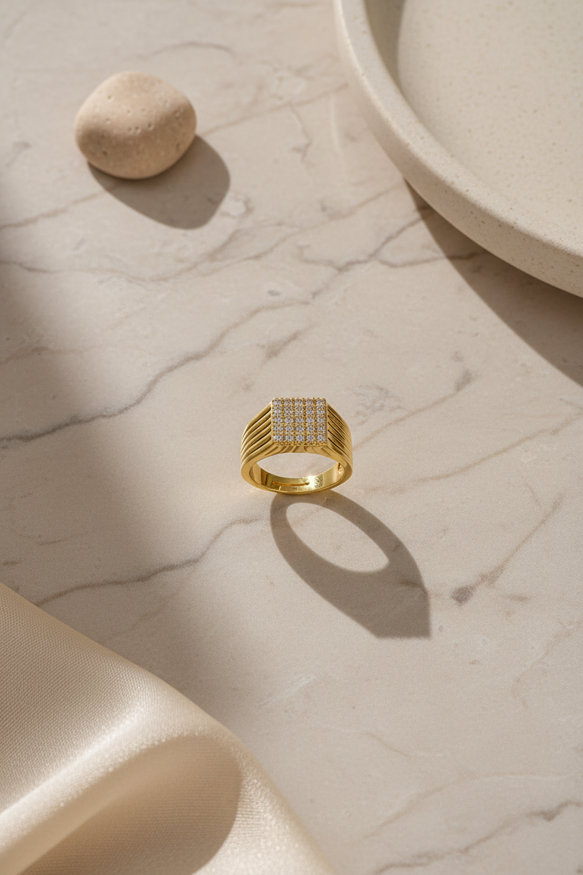 Gold Taşlı Büyük – Flatlay