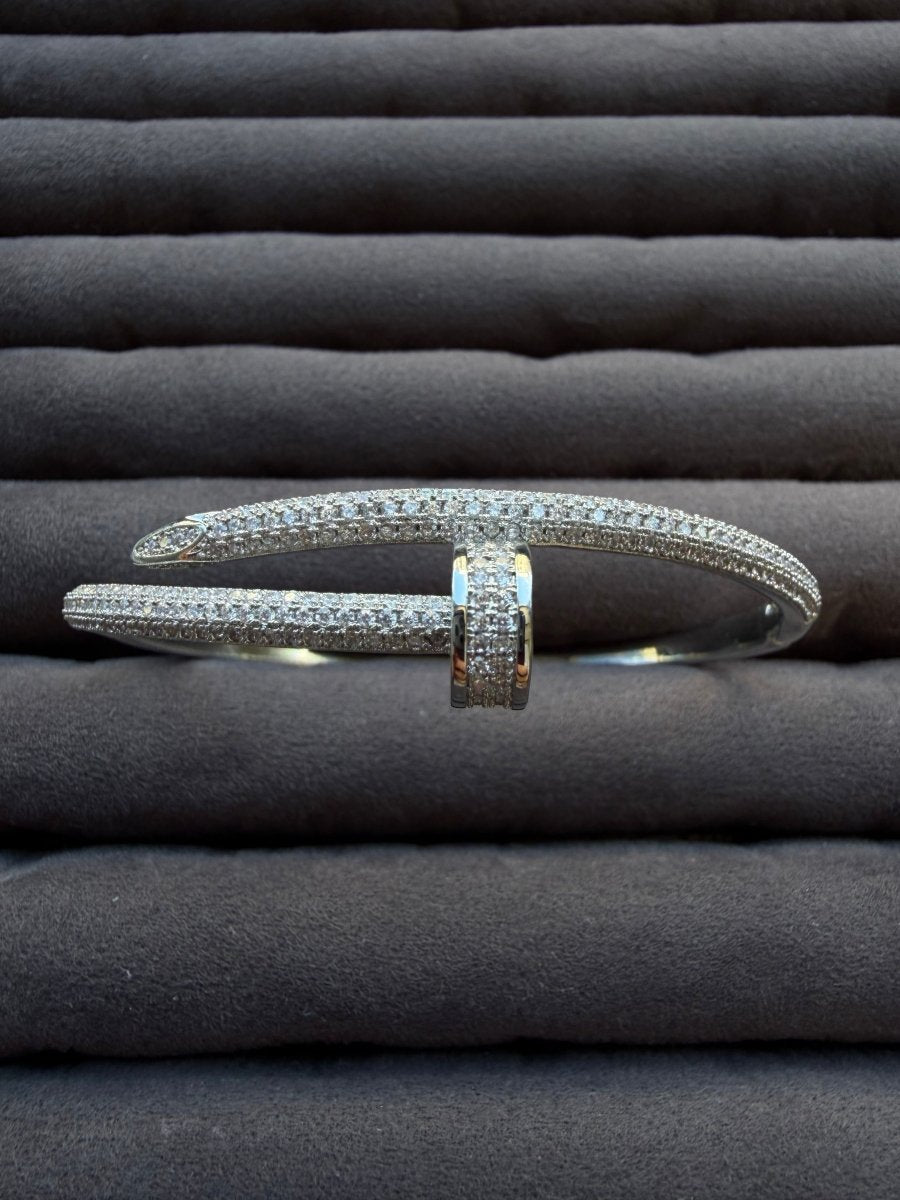 Silver Taşlı Çivi Kelepçe Bileklik - Muas Aksesuar