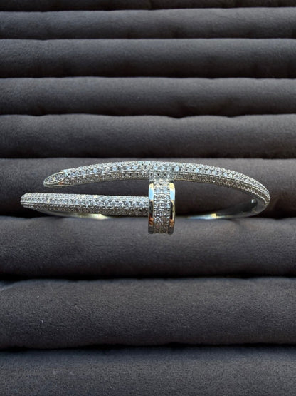 Silver Taşlı Çivi Kelepçe Bileklik - Muas Aksesuar